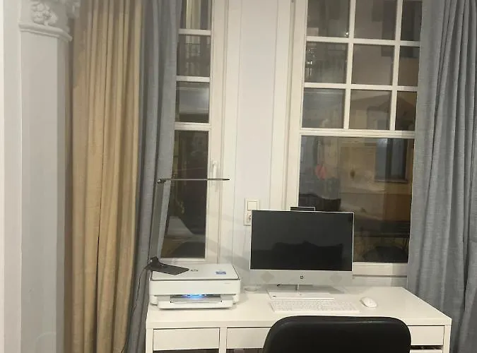 Palacete Frente Al Casco Viejo De * בילבאו