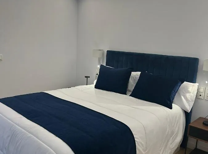 Palacete Frente Al Casco Viejo De * בילבאו