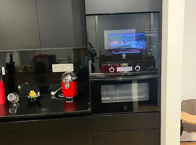 Palacete Frente Al Casco Viejo De * בילבאו