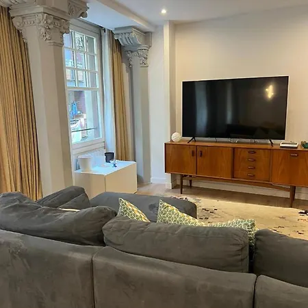 Palacete Frente Al Casco Viejo De Апартаменты *