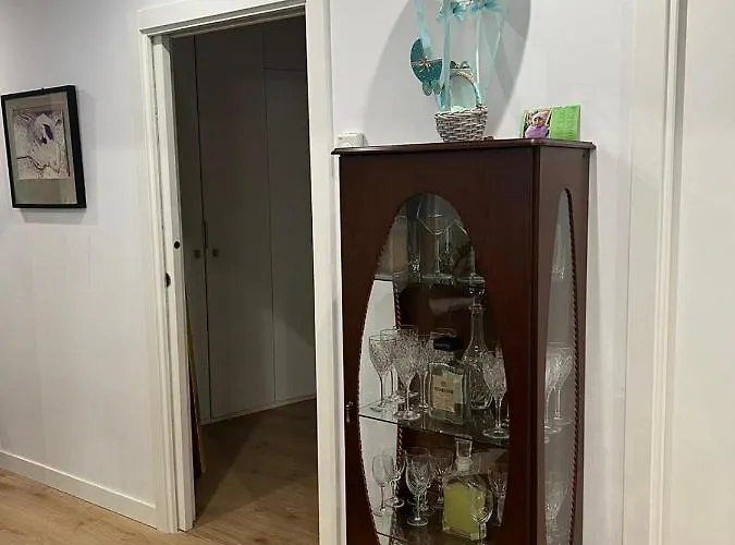 Daire Palacete Frente Al Casco Viejo De *